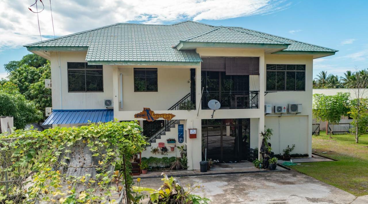 Poni Homestay Muara Eksteriør billede